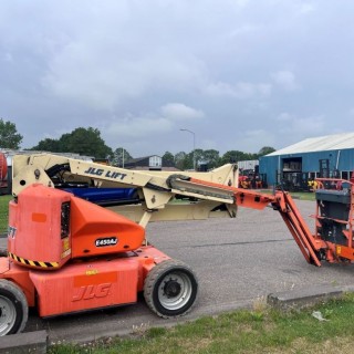 Аренда коленчатого подъемника JLG E450AJ