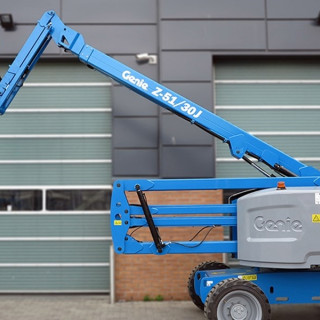 Коленчатый подъемник GENIE Z-51/30J RT