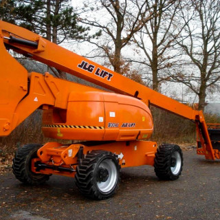 Аренда коленчатого подъемника JLG 800 AJ
