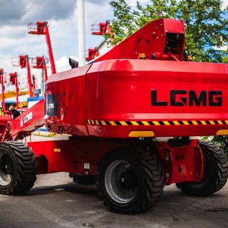 Телескопический подъемник LGMG T28J-H