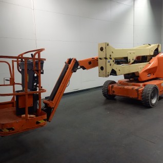 Аренда коленчатого подъемника JLG E450AJ